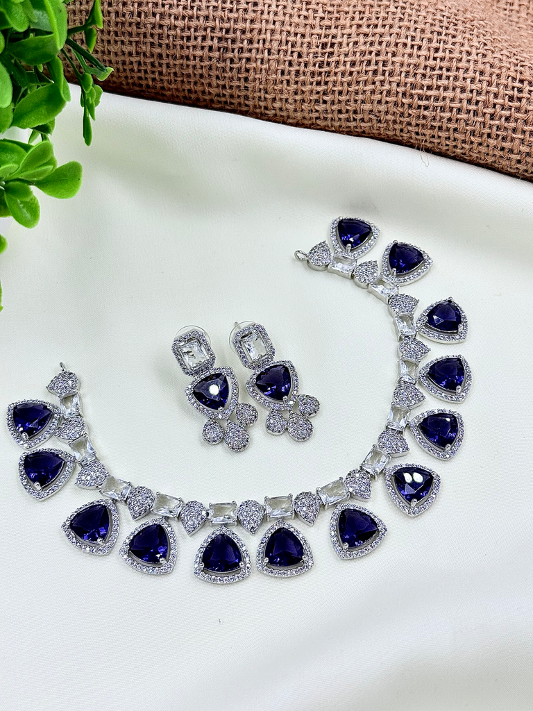 Regal Heritage Necklace Set