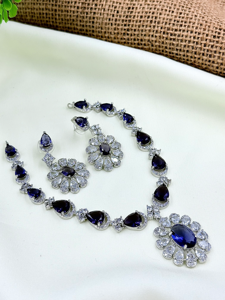 Floral Majesty Necklace Set