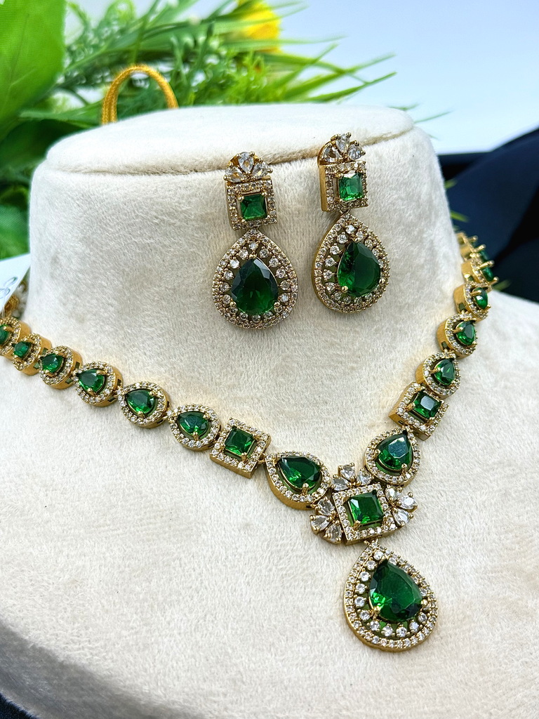 Graceful Teardrop Pendant Necklace Set with Square Stone Accents