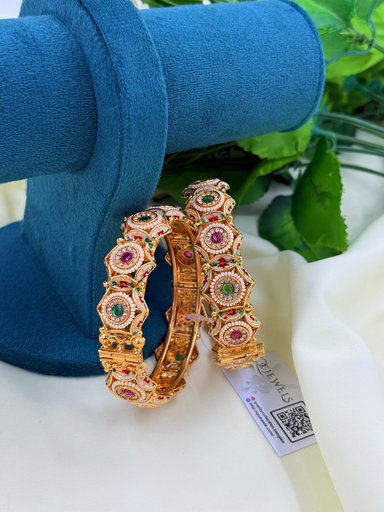 Royal Heritage Kundan Bangles