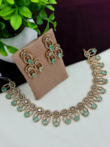 Mint Green Teardrop Victorian Necklace Set – Elegant Party Wear Jewelry 