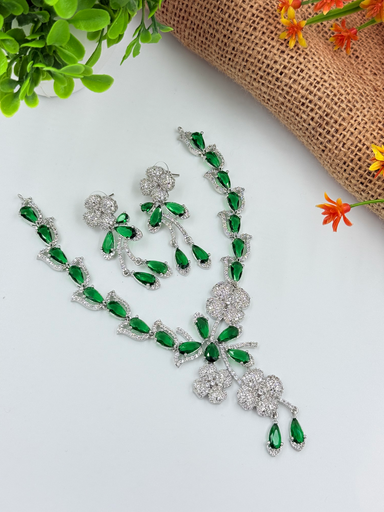 Blossom Elegance Necklace Set